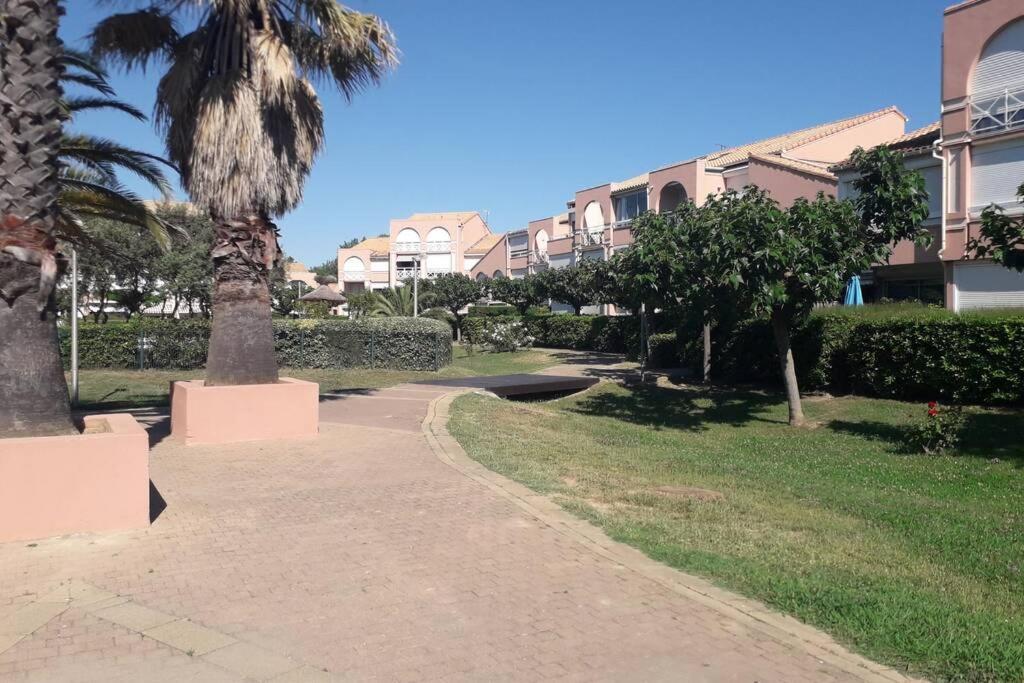 Nid Douillet F2, Clim, Jardin, Piscine, Parking, Plage 200 M Palavas Exterior photo